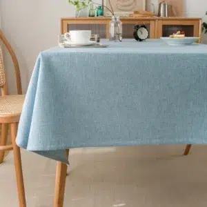 nappe infroissable anti-tache rectangulaire unie bleu ciel