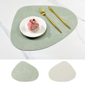 set de table design original en faux cuir vert/blanc