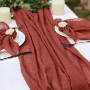Chemin de table en tissu marron voile de coton
